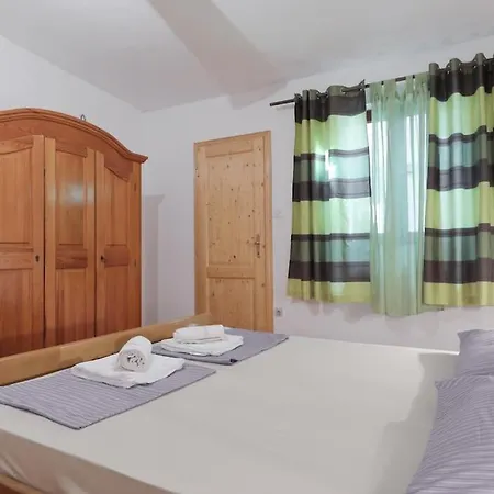 Apartment Sofija Pakostane